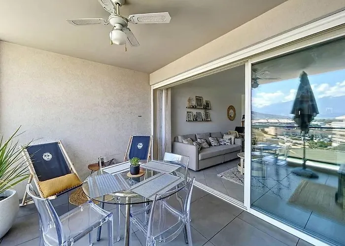 Vue Au Coeur De * Calvi (Corsica)